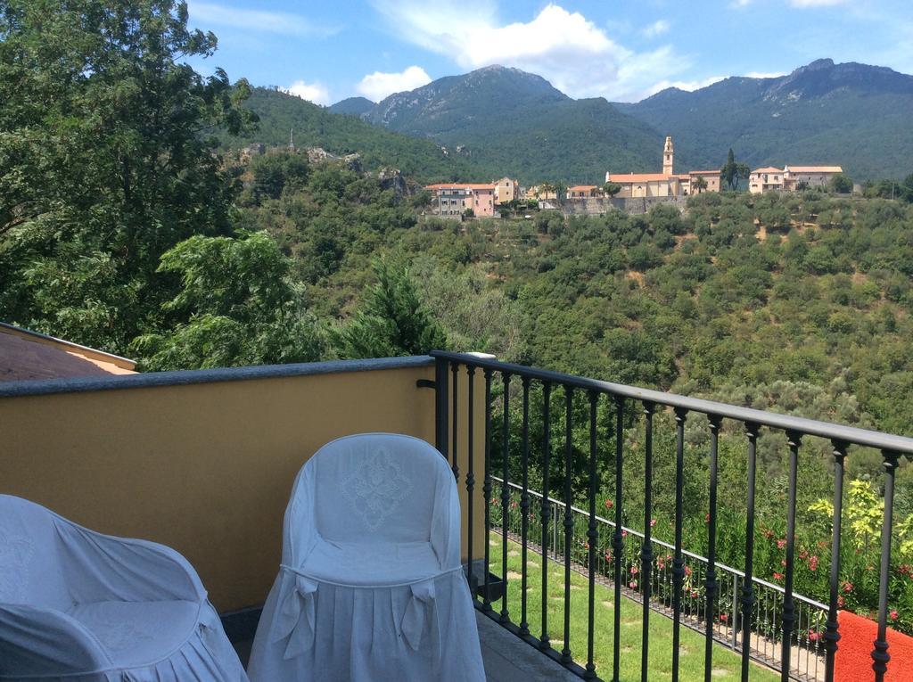 بيترا ليغوري L'Acacia B&B الغرفة الصورة